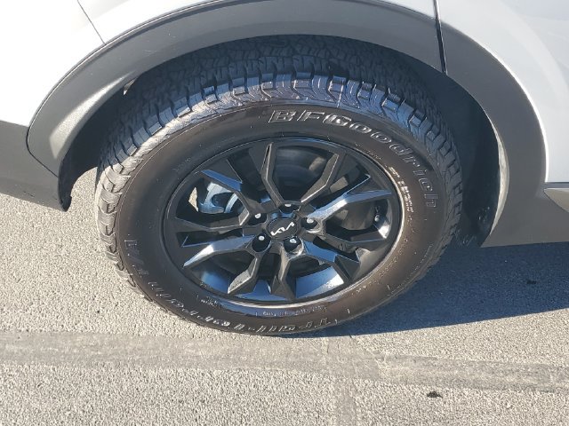 Certified 2024 Kia Sportage X-Pro AWD/4WD image 5