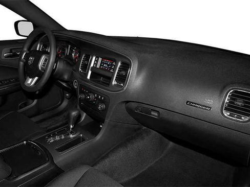 Used 2013 Dodge Charger SE RWD image 20