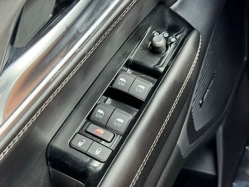 Used 2023 Jeep Wagoneer Series II image 30