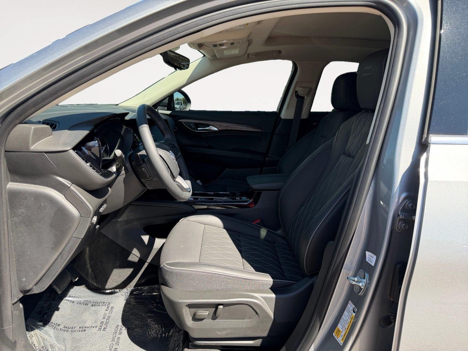 Used 2023 Buick Envision Avenir AWD/4WD image 9