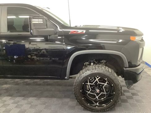 Used 2022 Chevrolet Silverado 2500 LT w/ Midnight Edition AWD/4WD image 24