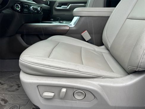 Used 2024 GMC Sierra 2500 SLT w/ SLT Premium Package image 10