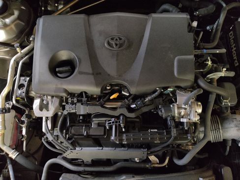 Used 2022 Toyota Camry SE FWD image 30