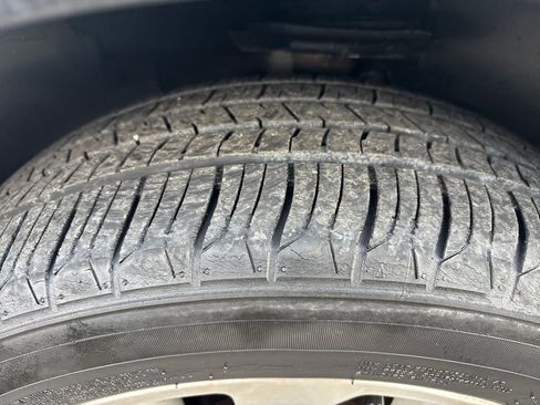 Used 2017 Buick Encore Essence image 12