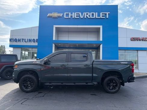 Used 2025 Chevrolet Silverado 1500 Custom Trail Boss AWD/4WD image 3