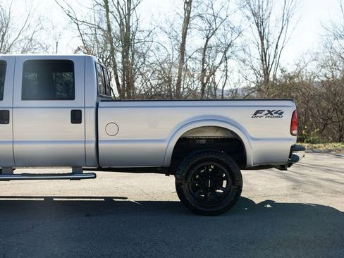 Used 2006 Ford F350 4x4 Crew Cab Super Duty image 5