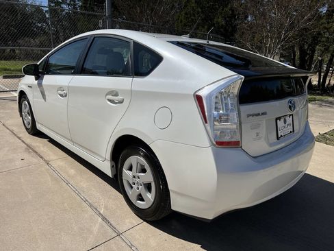 Used 2010 Toyota Prius Two image 8