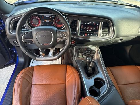 Used 2018 Dodge Challenger SRT Hellcat image 26