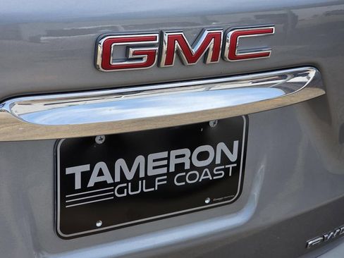 Used 2024 GMC Terrain SLE AWD/4WD image 26