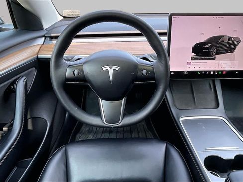 Used 2023 Tesla Model 3 Standard Range RWD image 5