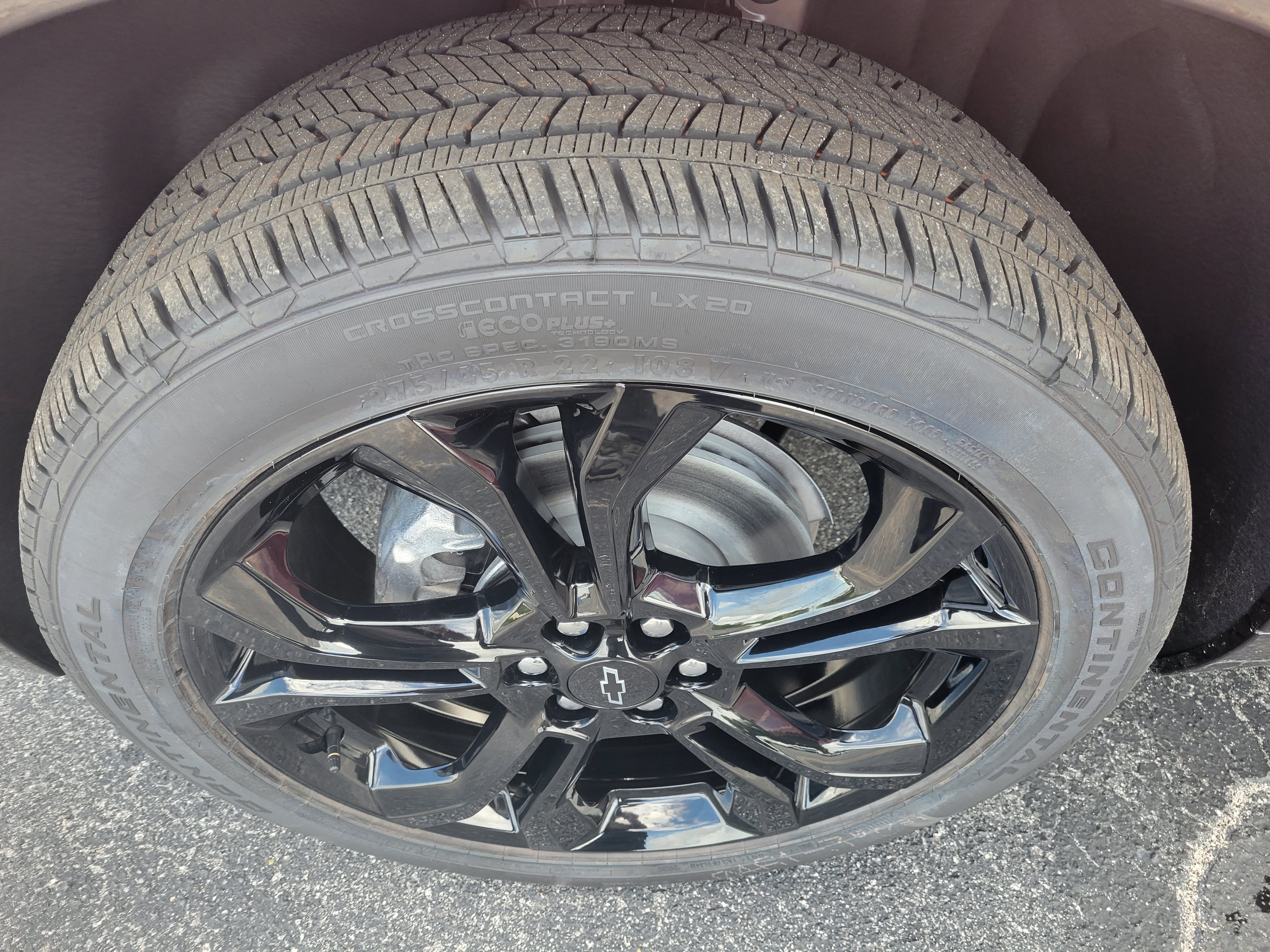New 2027 Chevrolet Traverse RS w/ LPO, Floor Liner Package FWD image 37