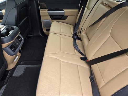 New 2026 Ford F250 Lariat w/ Lariat Ultimate Package image 7