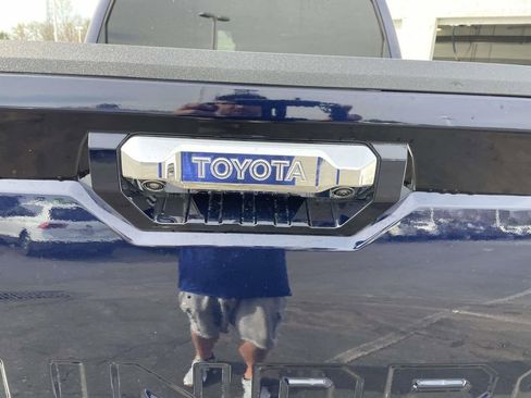 Used 2025 Toyota Tundra Limited image 30