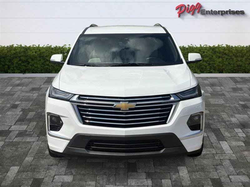 Used 2023 Chevrolet Traverse Premier FWD image 5