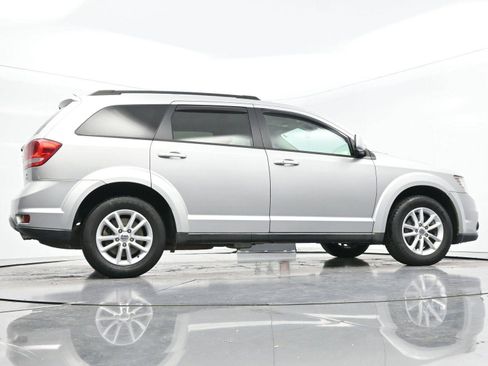 Used 2013 Dodge Journey SXT w/ Flexible Seating Group image 48