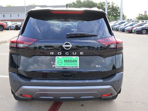 Used 2023 Nissan Rogue SL FWD image 7