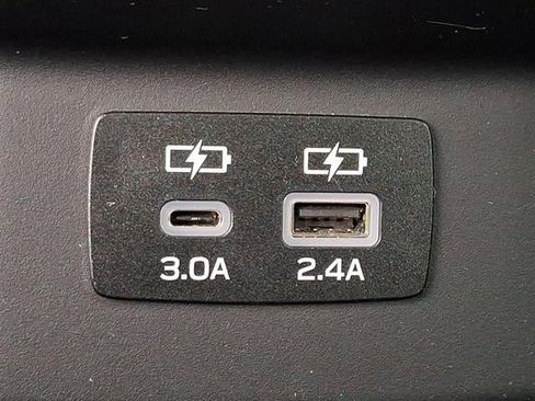 Used 2023 Subaru Legacy Premium image 11