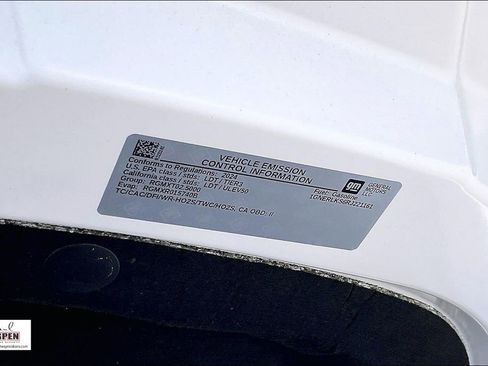 Used 2024 Chevrolet Traverse RS image 34