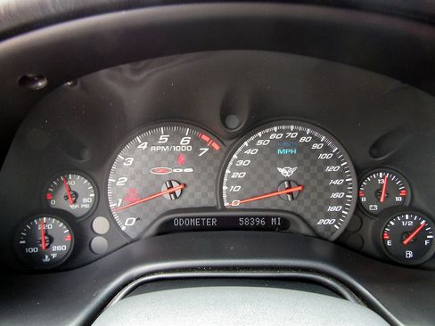 Used 2004 Chevrolet Corvette Z06 RWD image 18