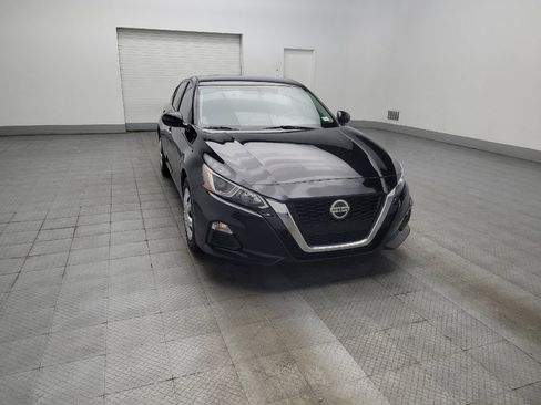 Used 2019 Nissan Altima 2.5 S FWD image 13