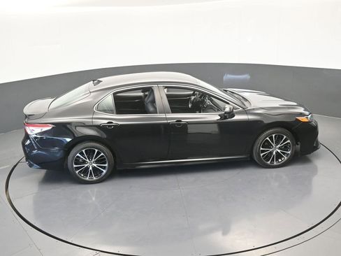 Used 2020 Toyota Camry SE image 46