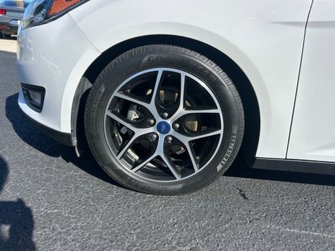 Used 2018 Ford Focus SEL image 9