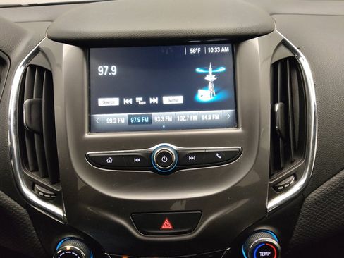 Used 2018 Chevrolet Cruze LT w/ LT Fleet Convenience Package FWD image 25