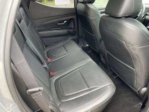 Used 2024 Hyundai Santa Cruz Night AWD/4WD image 15