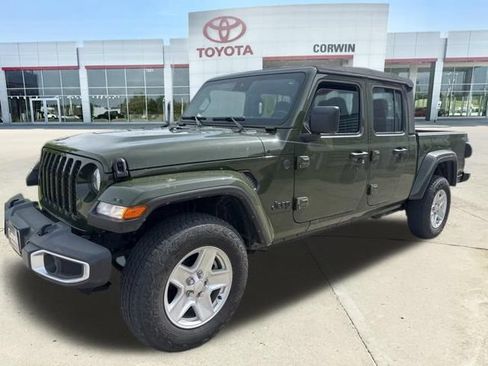 Used 2022 Jeep Gladiator Sport AWD/4WD image 15