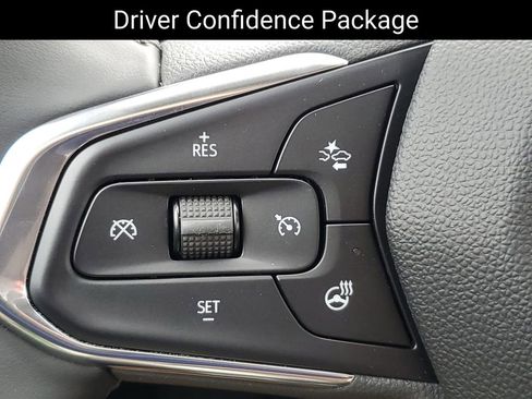 Certified 2025 Chevrolet Trax ACTIV w/ Driver Confidence Package image 12