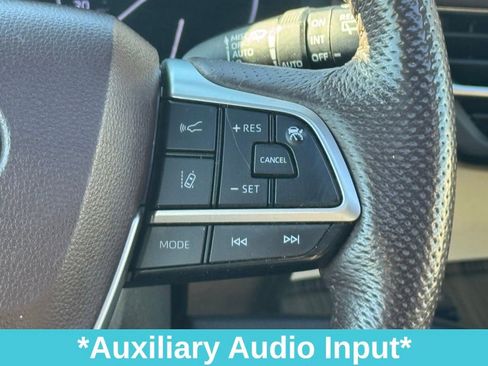 Used 2021 Toyota Sienna Platinum image 29