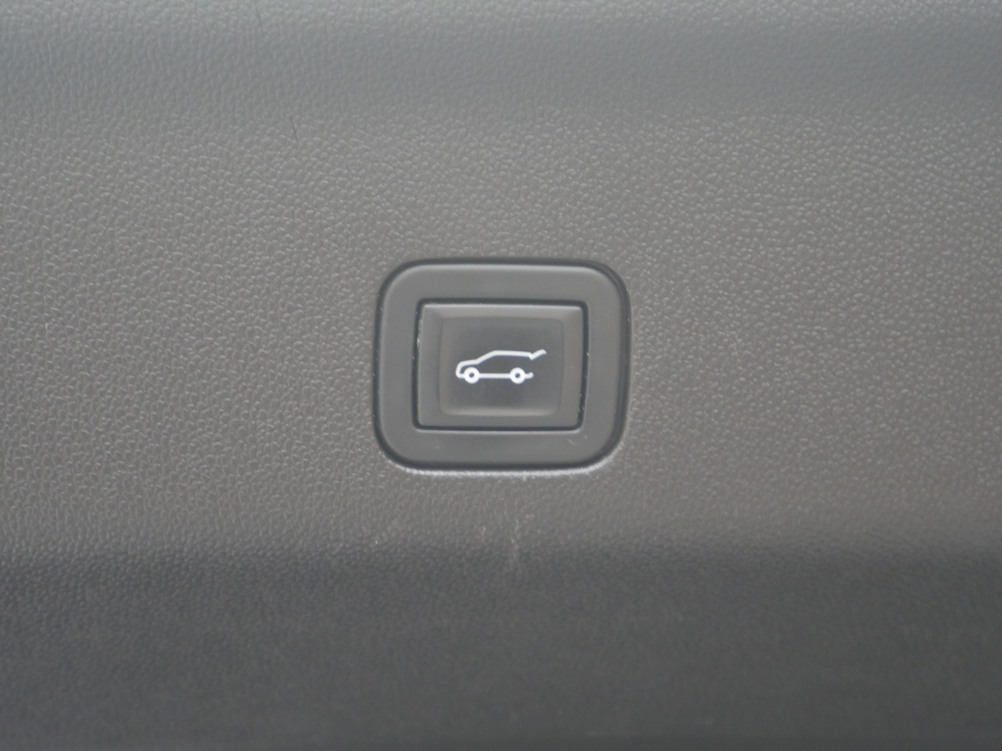 Used 2021 GMC Yukon SLT w/ Rear Media and Nav Package AWD/4WD image 29