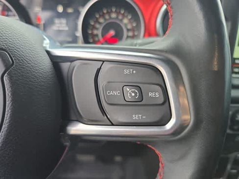 Used 2019 Jeep Wrangler Unlimited Rubicon AWD/4WD image 25
