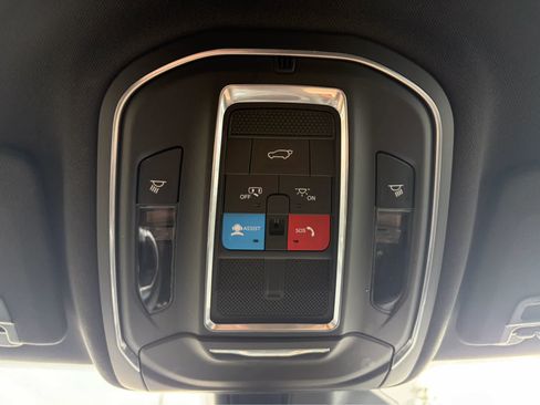 Used 2023 Jeep Grand Cherokee Trailhawk w/ Advanced Protech Group II AWD/4WD image 14