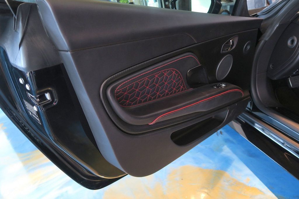Used 2019 Aston Martin DBS Superleggera RWD image 9