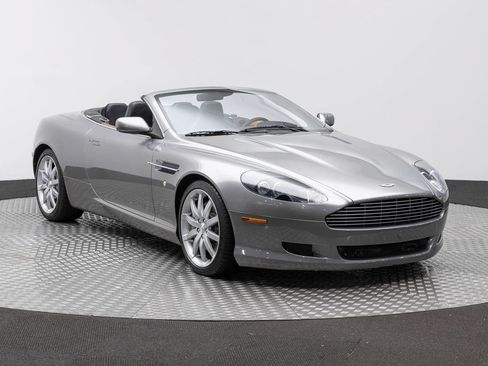 Used 2006 Aston Martin DB9 Volante RWD image 4