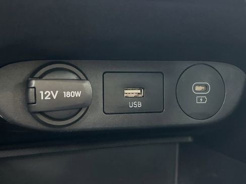 Used 2024 Hyundai Elantra SEL FWD image 15