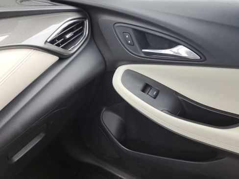 Used 2021 Buick Encore GX Essence w/ Advanced Technology Package FWD image 29