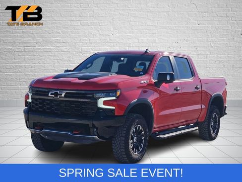 Used 2024 Chevrolet Silverado 1500 ZR2 image 1