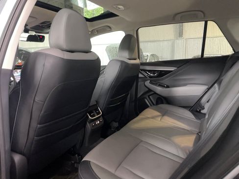 Used 2025 Subaru Outback Limited XT AWD/4WD image 18