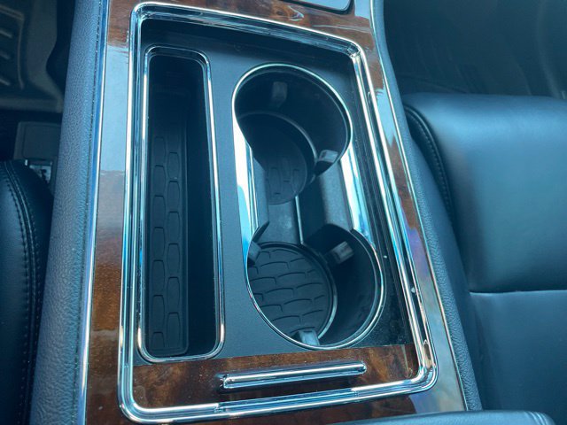 Used 2019 Lincoln Continental Premiere FWD image 38