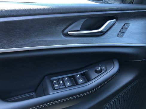 New 2025 Jeep Grand Cherokee Limited w/ Black Appearance Package image 21