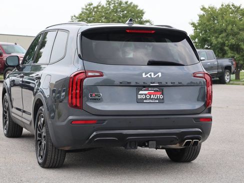 Used 2022 Kia Telluride EX w/ EX Premium Package image 11