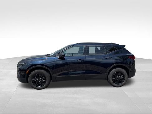 Used 2021 Chevrolet Blazer LT AWD/4WD image 3