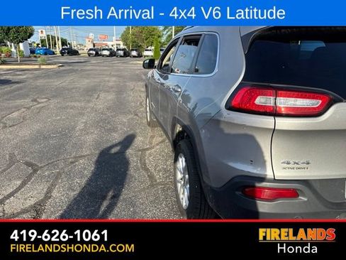 Used 2015 Jeep Cherokee Latitude w/ Comfort/Convenience Group AWD/4WD image 4