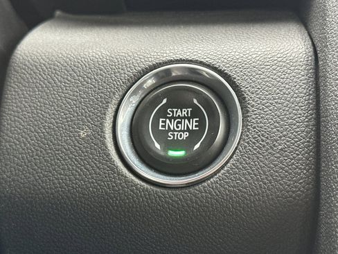 Used 2025 GMC Acadia Elevation image 35