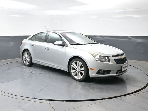 Used 2013 Chevrolet Cruze LTZ FWD image 4