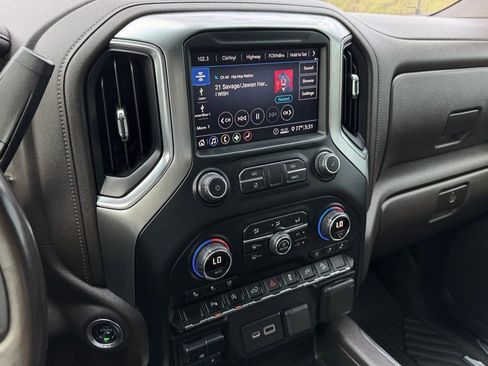 Used 2020 Chevrolet Silverado 1500 LTZ image 12