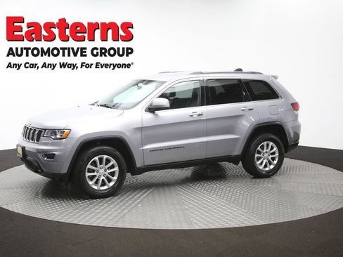 Used 2021 Jeep Grand Cherokee Laredo w/ Security & Convenience Group AWD/4WD image 60
