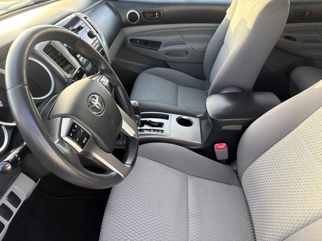 Used 2012 Toyota Tacoma PreRunner w/ SR5 Pkg RWD image 18